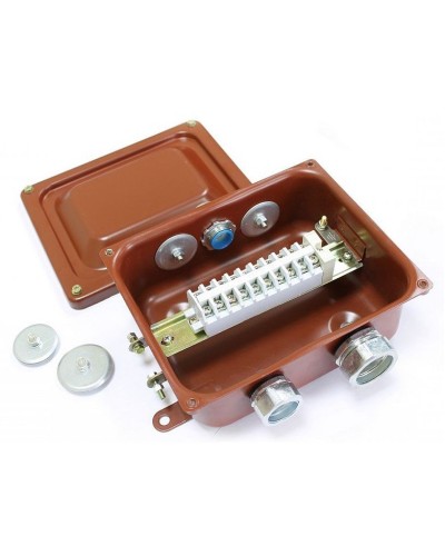 ККМА-10 У2 IP54 (zeta30372). Коробка клеммная металлическая с муфтами АТК для трубной электропроводки. ЗЭТА в Рубцовске